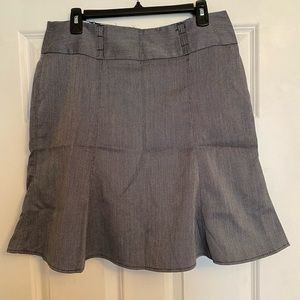 Maurices black & white tiny checkered flared ruffle skirt w/ belt loops 9/10